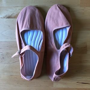 UO Cotton Mary Flats